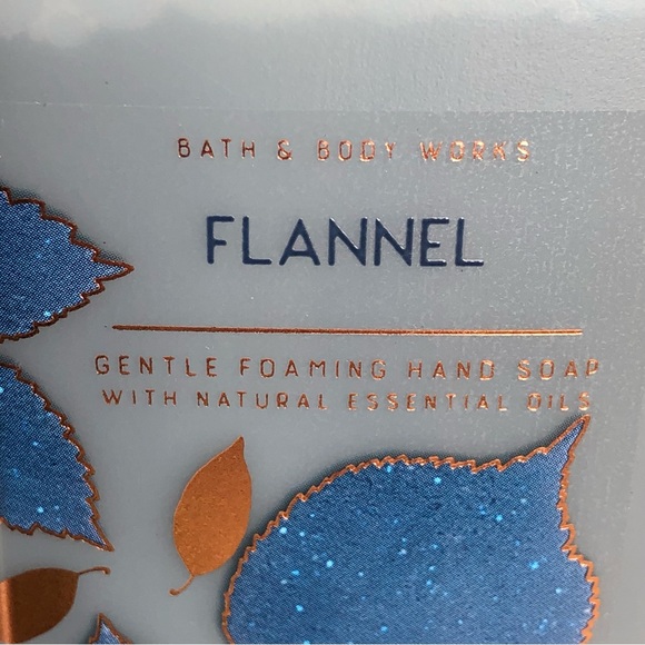 ⭐️Bath & Body Works⭐️Flannel Gentle Foaming Hand Soap Ocean Shea Butter Bar Soap - Picture 7 of 10